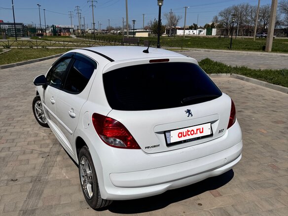 2010 Peugeot 207 I Рестайлинг, белый, 610000 рублей - вид 6
