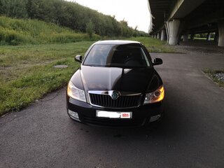 2011 Skoda Octavia II (A5) Рестайлинг, чёрный, 950000 рублей, вид 1