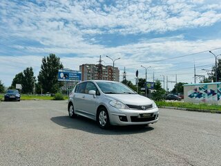 2010 Nissan Tiida I Рестайлинг, серебристый, 909000 рублей, вид 4