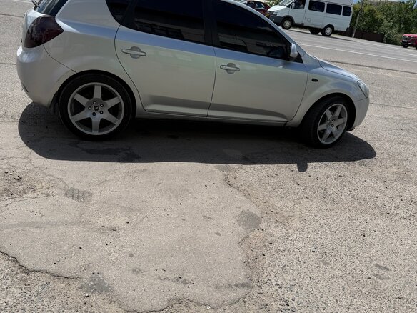 2007 Kia Ceed I, серебристый, 670000 рублей - вид 12