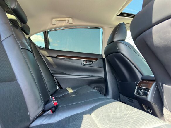 2012 Lexus ES 250 VI, чёрный - вид 3