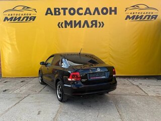 2016 Volkswagen Polo V Рестайлинг, чёрный, 950000 рублей, вид 3