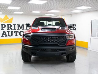 2026 Ram 1500 RHO V Рестайлинг, красный, 11999000 рублей, вид 2