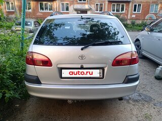 2002 Toyota Avensis I Рестайлинг, серебристый, 550000 рублей, вид 2