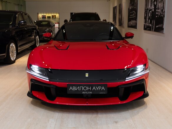 2025 Ferrari 12Cilindri, красный - вид 1