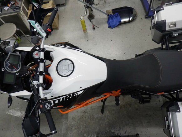 2015 KTM 1190 Adventure R, чёрный, 897000 рублей - вид 10