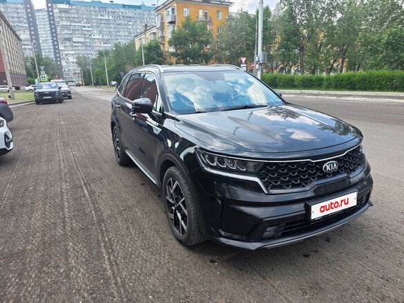 2021 Kia Sorento IV, чёрный, 2990000 рублей