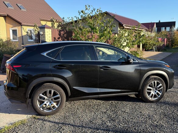 2021 Lexus NX 300 I Рестайлинг, чёрный - вид 2
