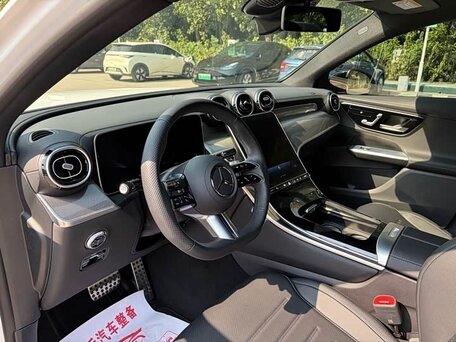 2024 Mercedes-Benz GLC Coupe 260 II (C254), белый, 6490000 рублей, вид 5
