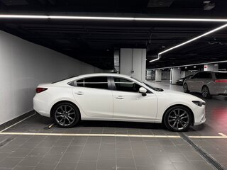 2016 Mazda 6 III (GJ) Рестайлинг, белый, 2100000 рублей, вид 3