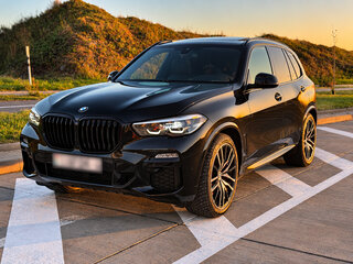 2019 BMW X5 40i IV (G05/G18), чёрный, 3900000 рублей, вид 2