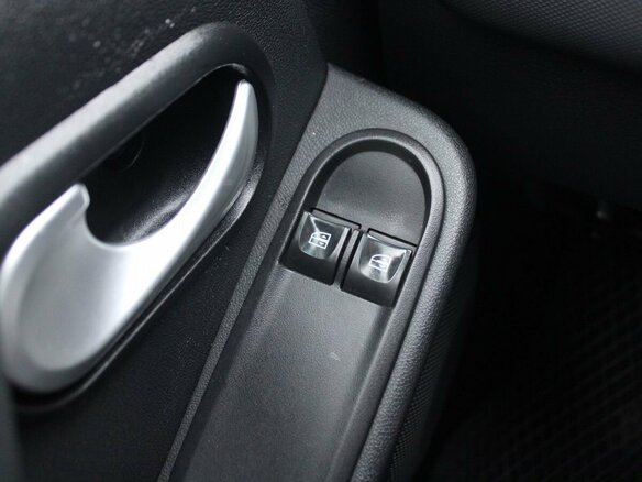 2017 Renault Duster I Рестайлинг, серебристый, 1399000 рублей - вид 8