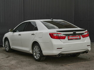 2014 Toyota Camry VII (XV50), белый, 1470000 рублей, вид 4