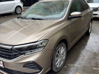 2020 Volkswagen Polo VI, коричневый, 1600000 рублей, вид 2