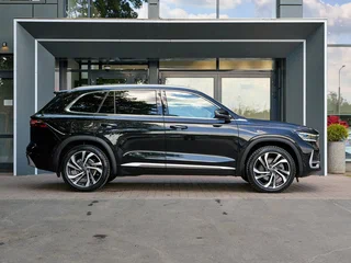 2023 Geely Monjaro I, чёрный, 2999900 рублей, вид 4