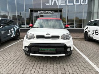 2017 Kia Soul II Рестайлинг, белый, 1425000 рублей, вид 2