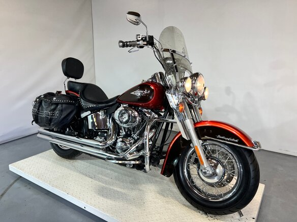 2012 Harley-Davidson Heritage, пурпурный, 660000 рублей - вид 1