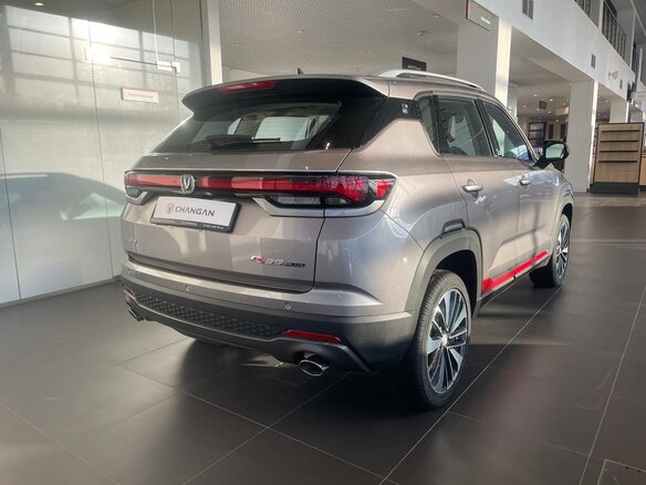 2025 Changan CS35 Plus I Рестайлинг, серебристый - вид 2