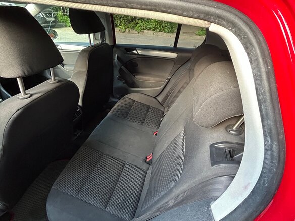 2009 Volkswagen Golf VI, красный, 730000 рублей - вид 18