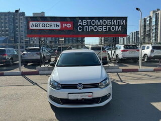 2013 Volkswagen Polo V, белый, 759248 рублей, вид 2