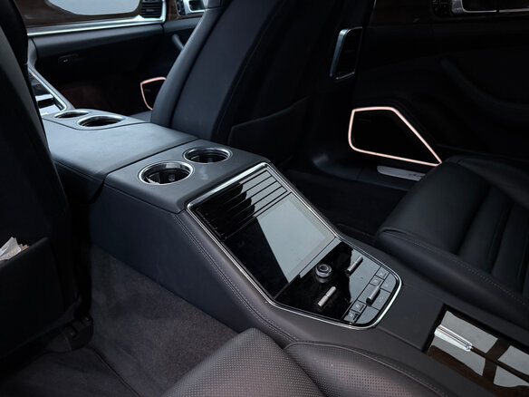 2021 Porsche Panamera 4 Executive II Рестайлинг, чёрный, 8999999 рублей - вид 12