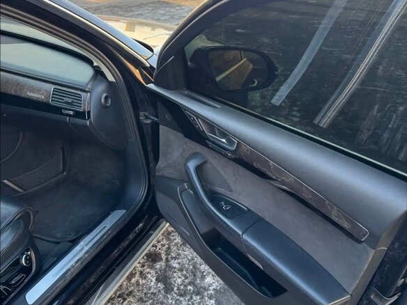2014 Audi A8 Long III (D4) Рестайлинг, чёрный, 1600000 рублей - вид 12