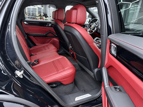 2021 Porsche Cayenne III, чёрный, 9990000 рублей - вид 9