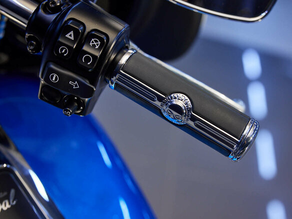 2021 Harley-Davidson Electra Glide Revival, голубой, 2750000 рублей - вид 24