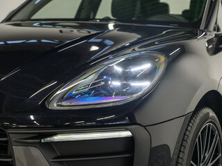 2026 Porsche Macan I Рестайлинг 2, чёрный, 12377000 рублей, вид 2