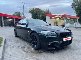 2013 BMW 5 серии 528i xDrive VI (F10/F11/F07), чёрный, 2075000 рублей, вид 3