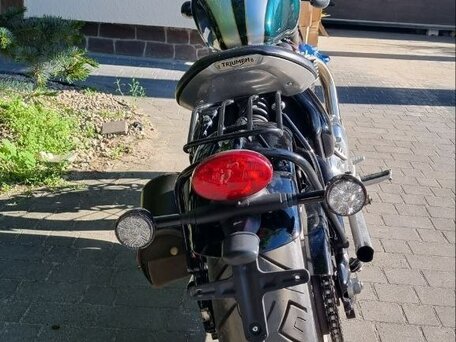 2017 Triumph Bonneville Bobber, зелёный, 890000 рублей, вид 4