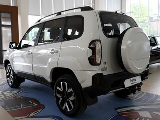2026 Lada (ВАЗ) Niva Travel I Рестайлинг, белый, 1717000 рублей, вид 5