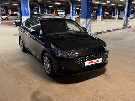 2020 Hyundai Solaris II Рестайлинг, чёрный, 1125000 рублей, вид 2