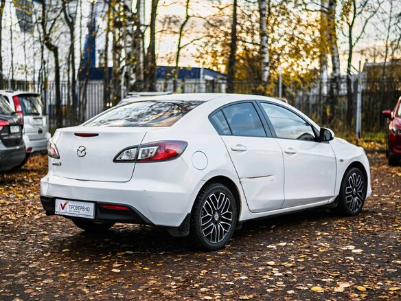 2011 Mazda 3 II (BL), белый, 760000 рублей - вид 1