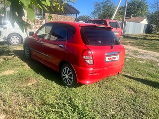 2000 Daihatsu Sirion I (M1), красный, 350000 рублей, вид 4
