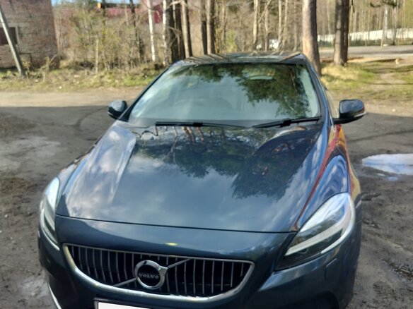 2017 Volvo V40 II Рестайлинг, синий, 1650000 рублей - вид 3
