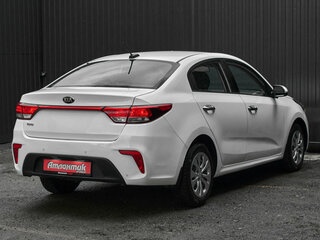 2017 Kia Rio IV, белый, 1160000 рублей, вид 4