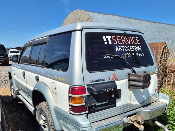 1994 Mitsubishi Pajero II, серебристый - вид 4