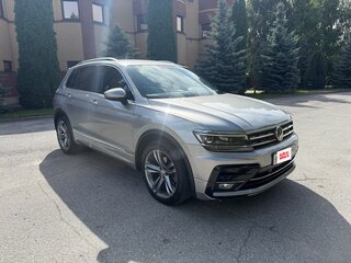 2018 Volkswagen Tiguan II, серебристый, 3630000 рублей, вид 2