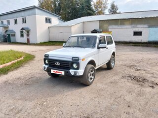 2001 Lada (ВАЗ) 2121 (4x4) I Рестайлинг, белый, 300000 рублей, вид 1