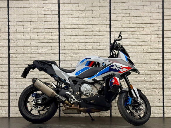 2026 BMW M 1000 XR, белый, 2880000 рублей - вид 2