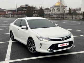 2013 Toyota Camry VII (XV50), белый, 1300000 рублей, вид 2