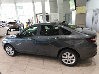 2026 Lada (ВАЗ) Vesta I Рестайлинг (NG), серый, 1786950 рублей, вид 3