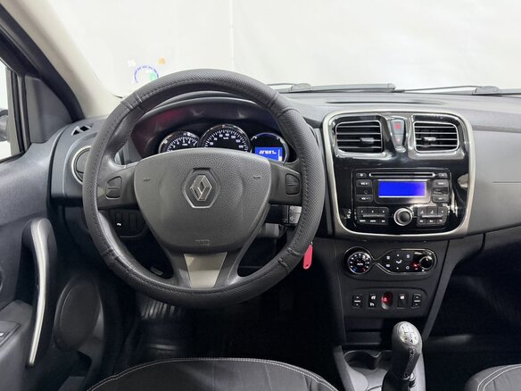 2015 Renault Sandero II, чёрный - вид 16