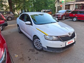 2018 Skoda Rapid I Рестайлинг, белый, 600000 рублей, вид 1