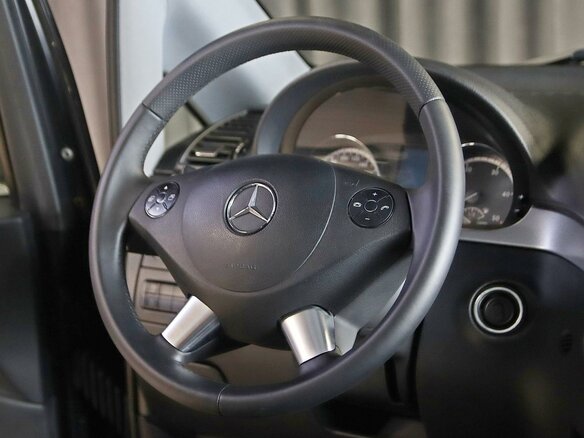 2014 Mercedes-Benz Viano L2 I (W639) Рестайлинг, чёрный - вид 9