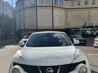 2014 Nissan Juke I, белый, 850000 рублей, вид 3