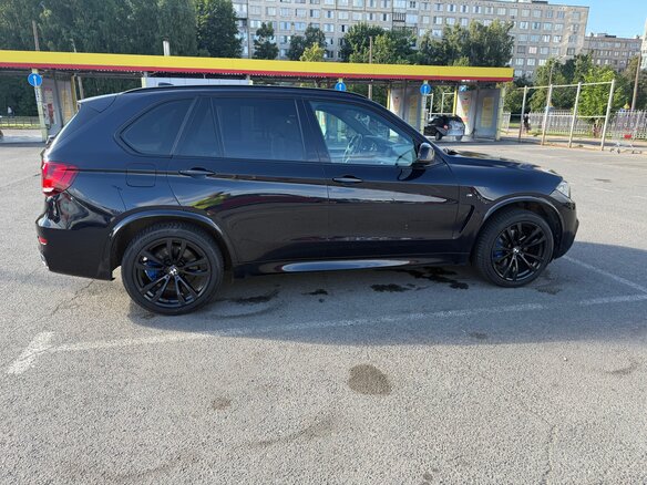 2015 BMW X5 40d III (F15), чёрный, 3000000 рублей - вид 3