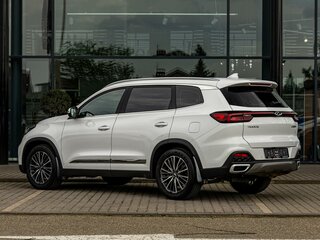 2023 Chery Tiggo 8 I Рестайлинг, белый, 1795000 рублей, вид 4