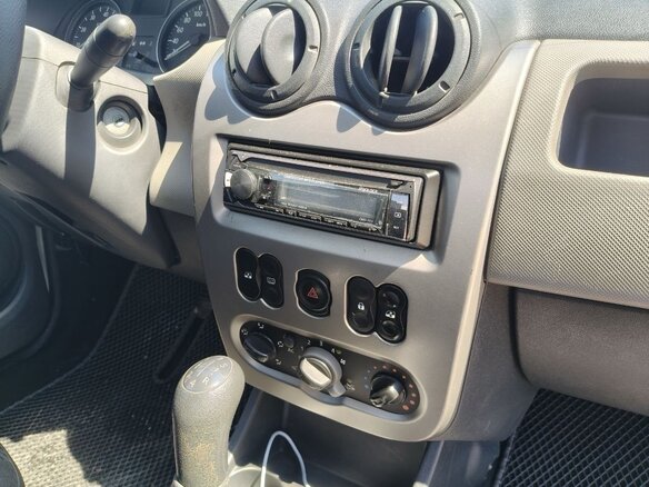 2011 Renault Logan I Рестайлинг, белый, 340000 рублей - вид 7